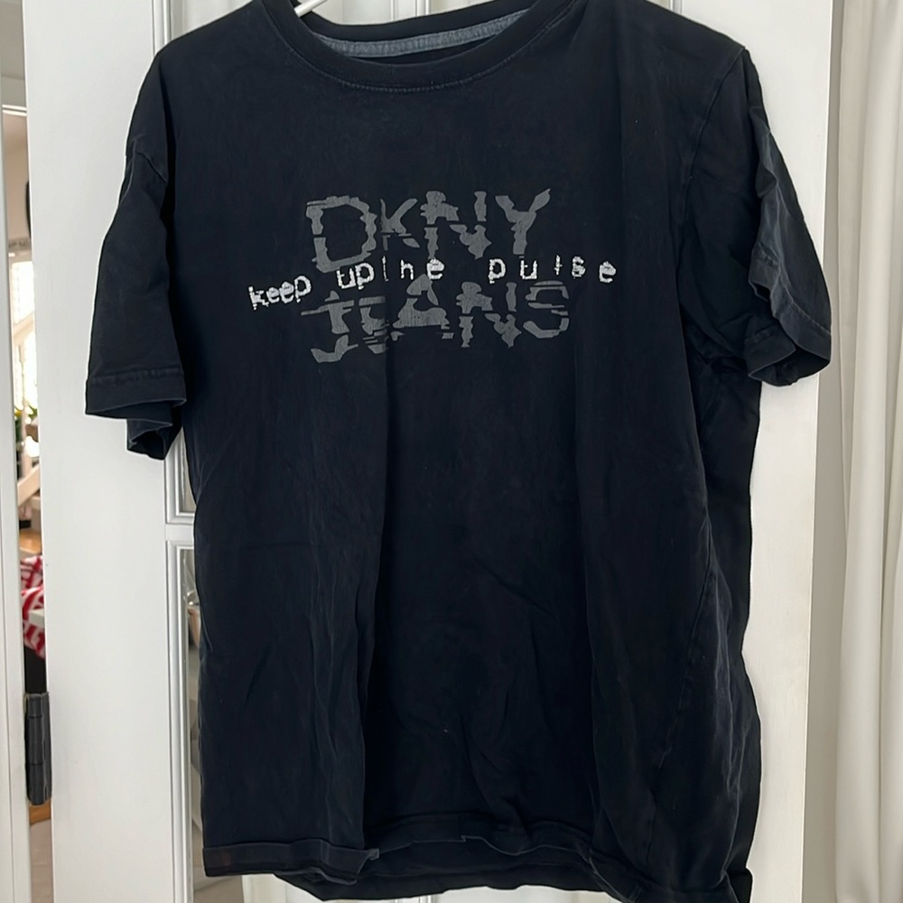 Y2K DKNY tshirt